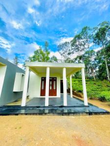Yemi Bungalow Ella