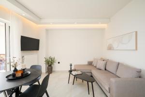 Sunny Seaside Cozy Home