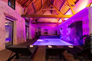 CHAMBRES D HÔTES ROMANCE AVEC SPA PRIVATISÉ ! Le LUXE EN TOUTE INTIMITÉ