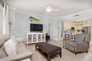 Wondrous Oceanfront Condo with Free Poolside WiFi - Unit 1105