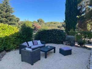 Maisons de vacances Villa avec Piscine au coeur de la campagne provencale : photos des chambres