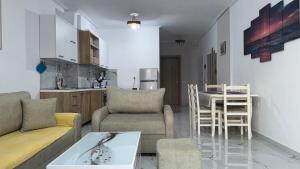 Orges Apartment - Top-Lage in Saranda mit Balkon und Meerblick