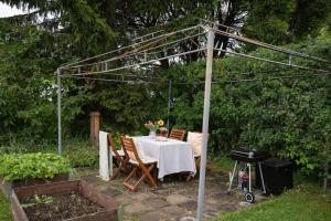 Guestly Homes - Charming 4BR Villa in central Piteå