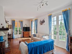 Luxury Villa in Wine Country