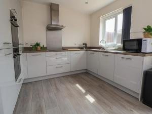 29 Ernest Dawes Avenue