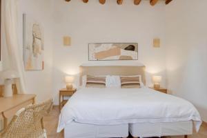 BODASUITE Apartment auf grossem Fincagehöft , 2 Schlafzimmer, Küche, Wohnzimmer, Terrasse, XXL Pool, Wifi, Klima