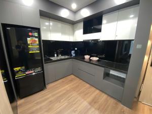 Hue Oi 5 Homestay - Spacious 2-Bedroom Apartment with Balcony & Pool