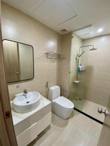 Hue Oi 5 Homestay - Spacious 2-Bedroom Apartment with Balcony & Pool