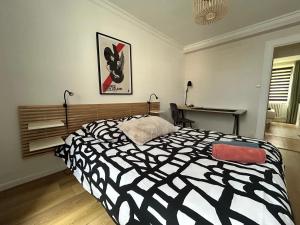 Appartements Bel Appartement , proche tram place de Strasbourg acces centre ville, plages : photos des chambres