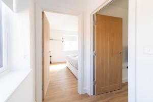 Elegant 2BR Apartment for a Relaxing Getaway # 4