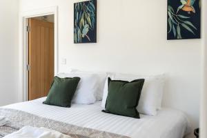 Elegant 2BR Apartment for a Relaxing Getaway # 4