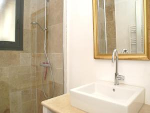 Maisons de vacances Holiday Home in Var with Private Pool : photos des chambres