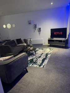 Luxurious Rotunda City View Apartment in Birmingham City Centre