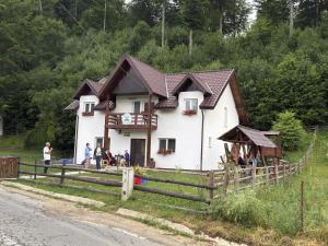 Casa Vanatorului Buzaiel