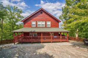 Pigeon Forge View by American Patriot Getaways