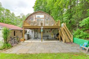 Hike & Fish: Delaware River Cabin w Views