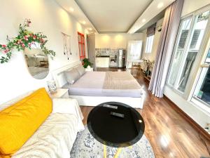 GREEN BALCONY - kimmy housing 40A3 97 Trinh Cong Son