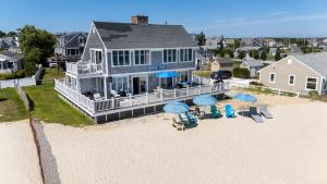 Oceanfront Cape Cod House by Rock Properties - 4hvězdičkové hotely ve městě Sandwich