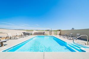 K1325 Born To Sun - Oceanfront 8BR in millionaire