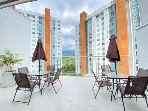 Belmonte 316-Apartamento luxury con pisicina en Av centenario