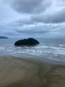 Apto Pé na Areia com wifi e ar condicionado