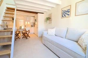 New! Beach Escape in Old Antibes