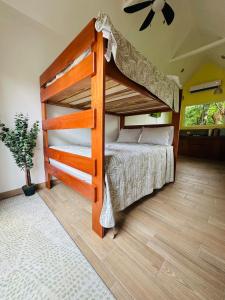 Casa Hilltop Peaceful house 15 minutes from Samara