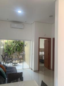 Casa de alto padrão, 2 minutos do shopping