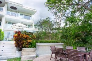 Casa Blanca #1 Beautiful modern beach house