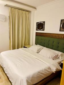 Luxury Apartment in Cairo, October, Sheikh Zayed