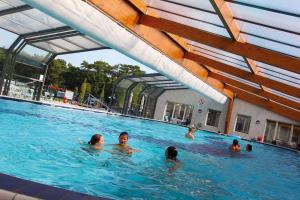 Sfeervolle woodlodge op 5 sterren vakantiepark Krieghuusbelten