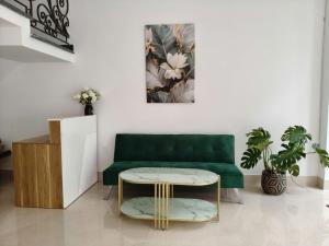 Là Lá 2 Vinhome Grand Park