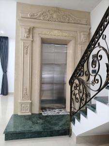 Là Lá 2 Vinhome Grand Park