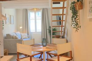 New! Beach Escape in Old Antibes