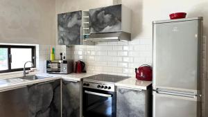 150m to the beach at Sol a Sul apartments