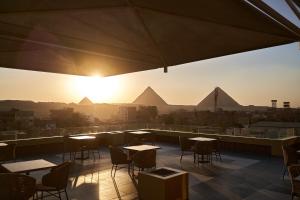 Royal Nine Pyramids View Hotel