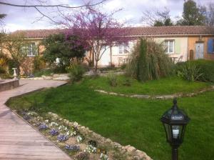 Hotels Logis Hotel Restaurant Le Clos des Capitelles : photos des chambres