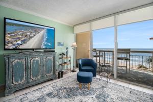 0303 Waters Edge Resort condo