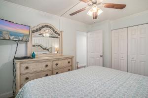 0206 Waters Edge Resort condo