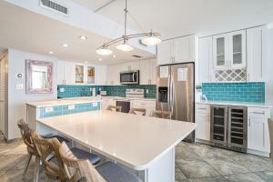 0212 Waters Edge Resort condo