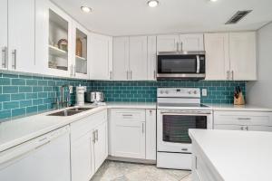 0212 Waters Edge Resort condo