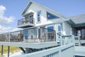 Herring House by Coastline Vacation Rentals