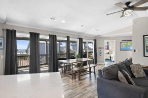 Baby Blue by Coastline Vacation Rentals