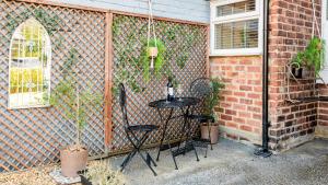 Dog Friendly Ground Floor Flat