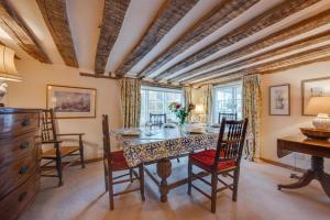 Old Cobblers Cottage at Kings Head House