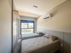 Praia de Palmas - 100m do Mar em Prédio Novo - 0188