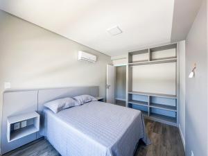 Praia de Palmas - 100m do Mar em Prédio Novo - 0188