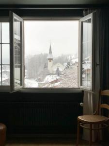 Ridiculously amazing views, cool apartment too!