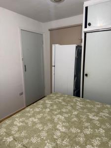 Springvale Couple Room for Rent