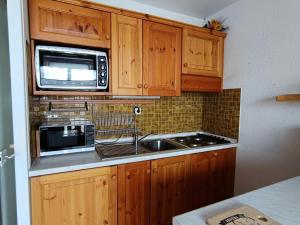 Résidence Arzerier - Studio confort plein sud, parking, proche pistes et commerces MAE-3034